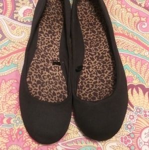 Womens flats